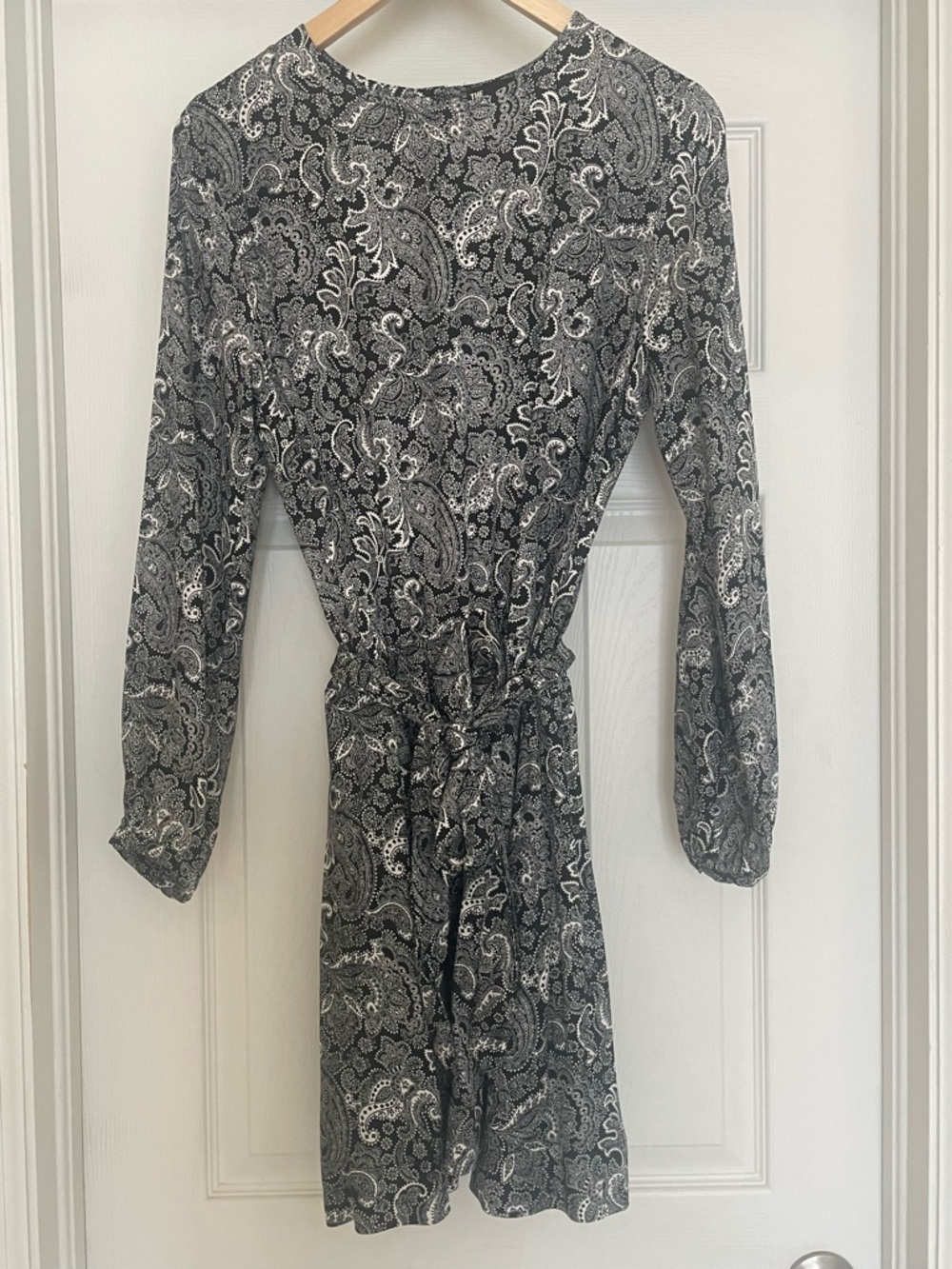 The Kooples Paisley Mini Dress Black White Tie Waist Long Sleeve NWT FR M / US S - Picture 2 of 12